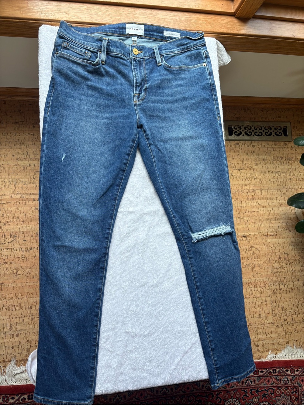 Frame Denim Straight Leg Jeans in Mid Blue with Knee Distress